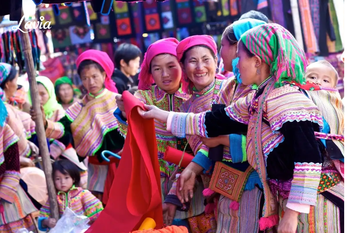 Chợ phiên Sapa - Đậm nét vùng cao Tây Bắc