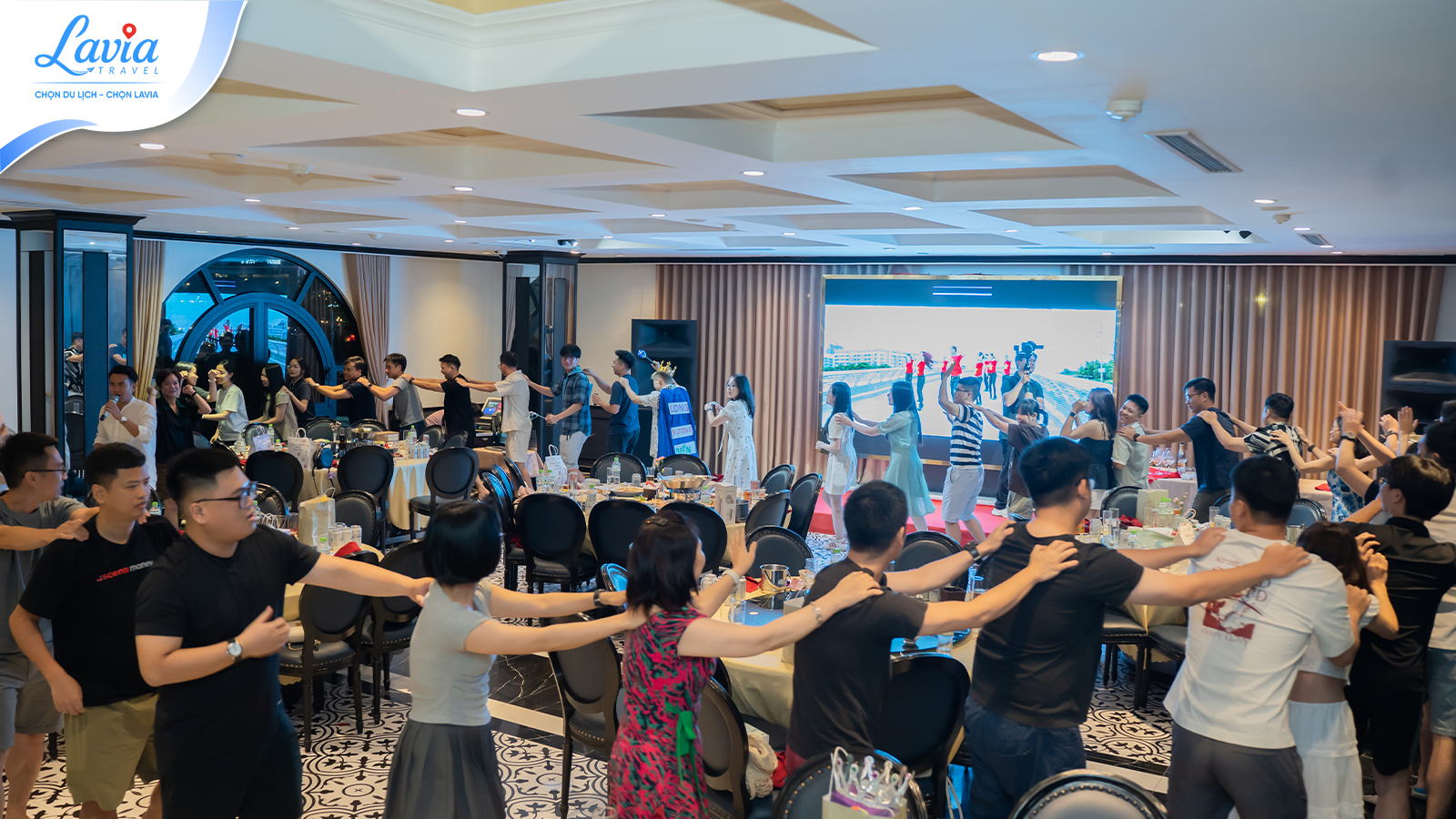 Gala Dinner – Đêm Hội Gắn Kết Và Bùng Nổ Cảm Xúc