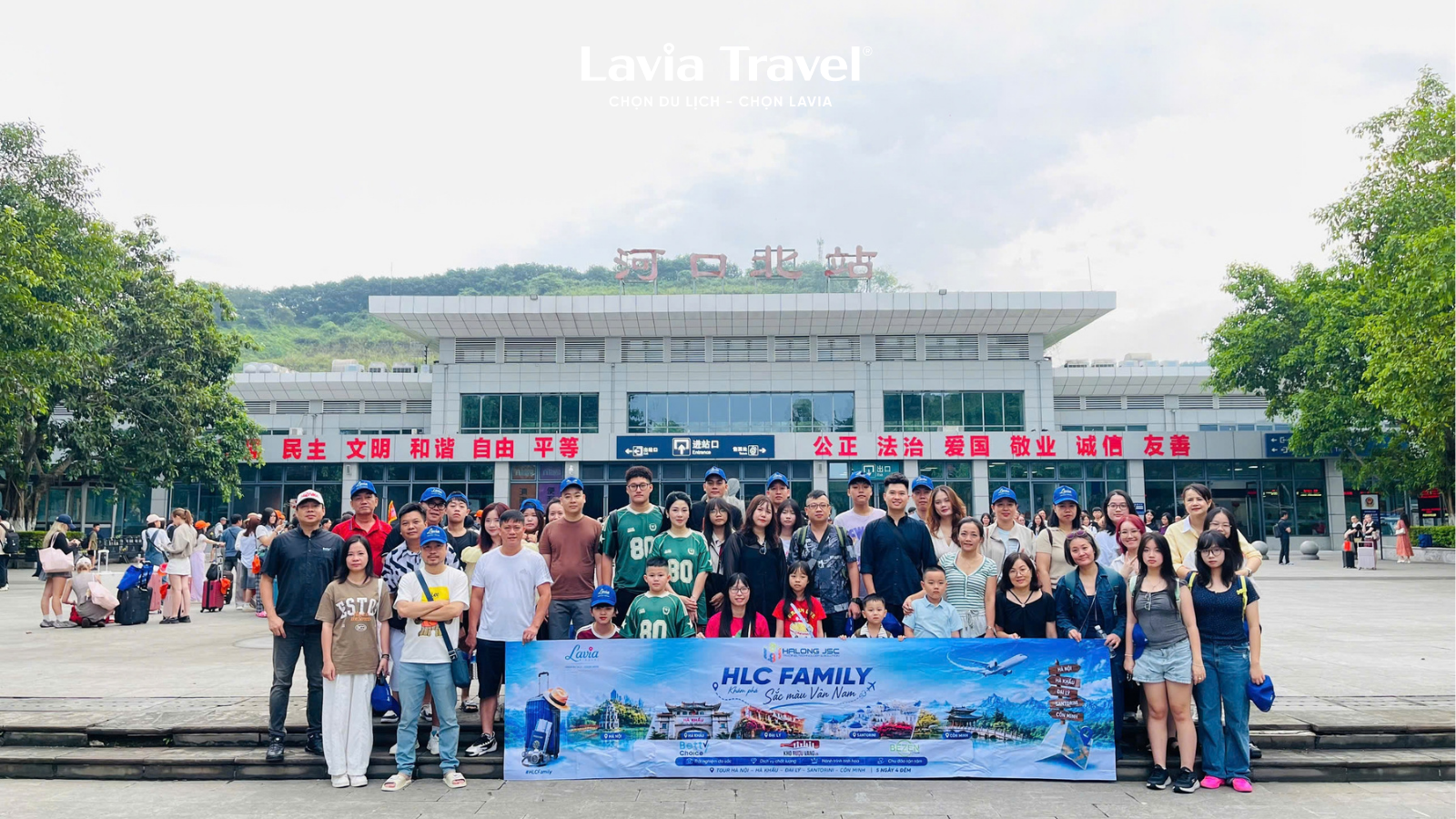 Hình ảnh đoàn HLC Family ở Côn Minh - Đại Lý