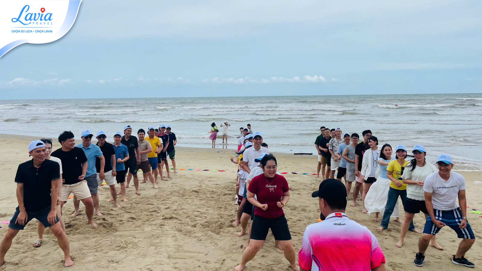 Đoàn Indecons khám phá biển Vạn Vĩ - Đông Hưng