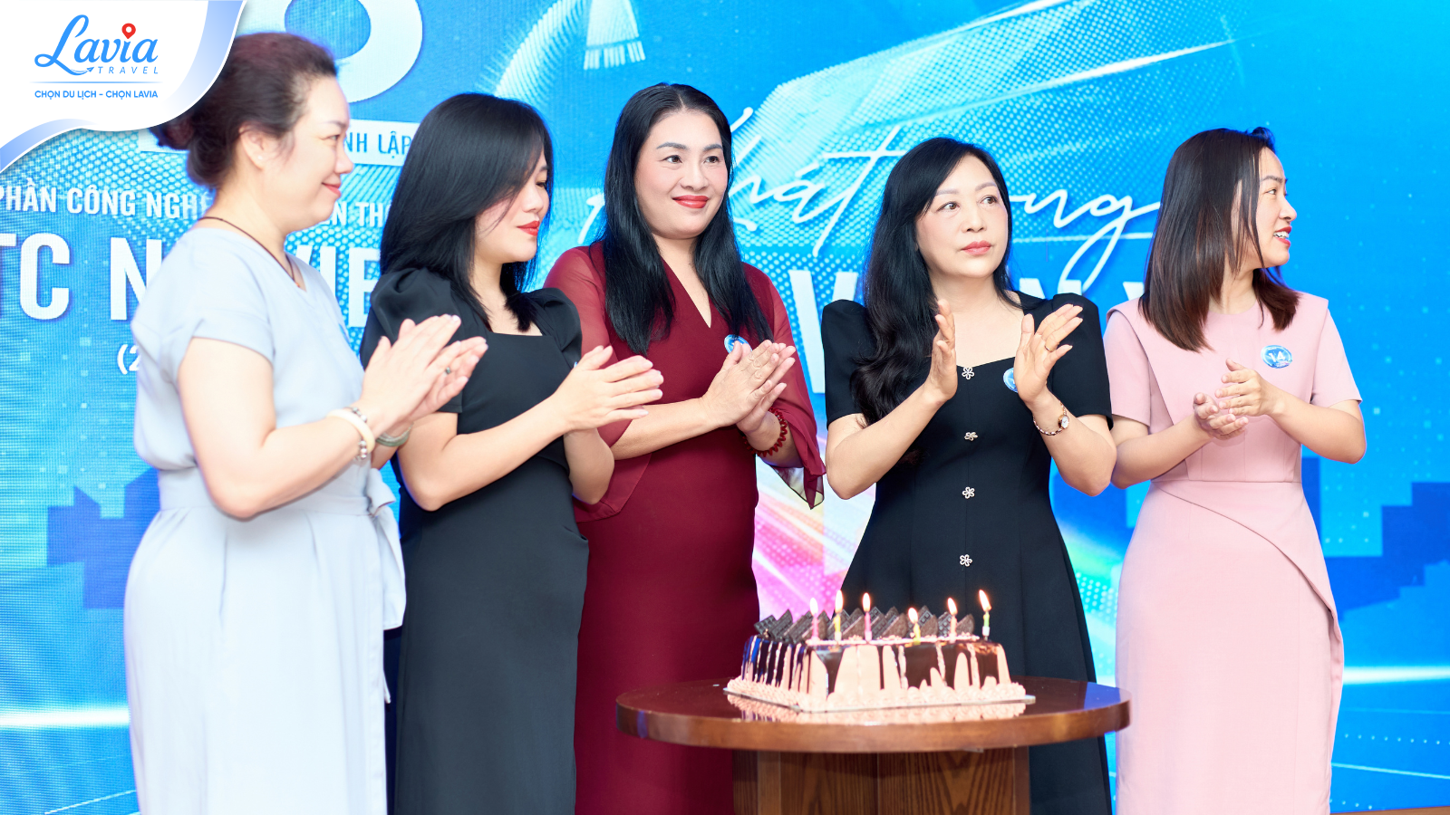 HÀNH TRÌNH 18 NĂM KIẾN TẠO GIÁ TRỊ VÀ KHẲNG ĐỊNH VỊ THẾ