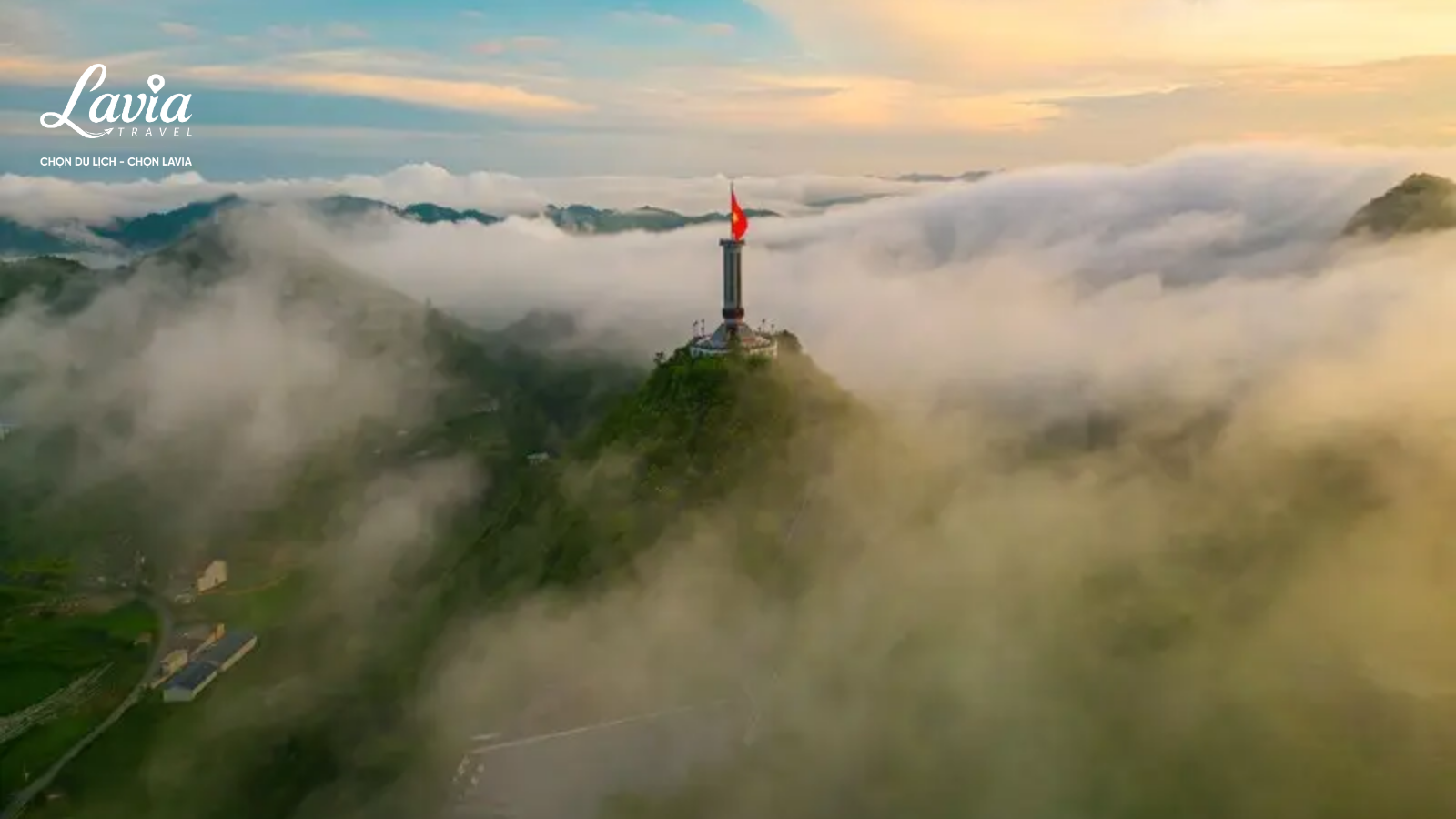 Cột cờ lũng cú 