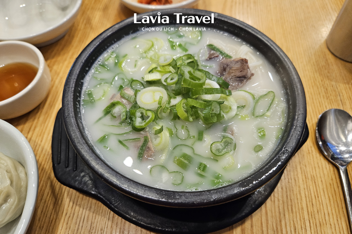 seolleongtang - Canh xương bò Hàn Quốc