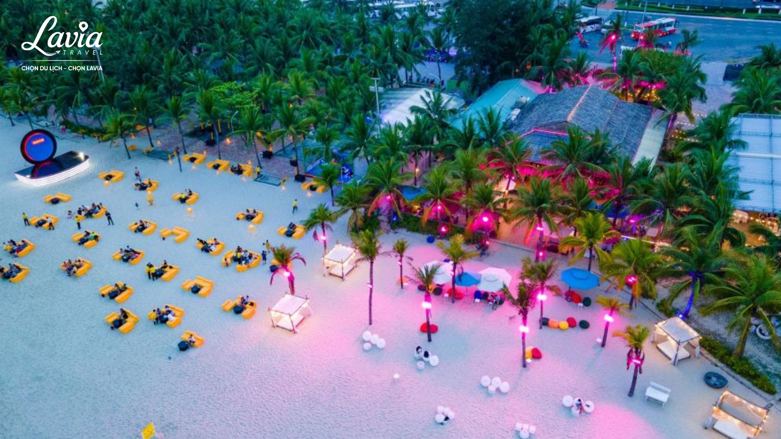 Sức chứa lưu trú và không gian tổ chức cũng cần được kiểm tra kỹ.