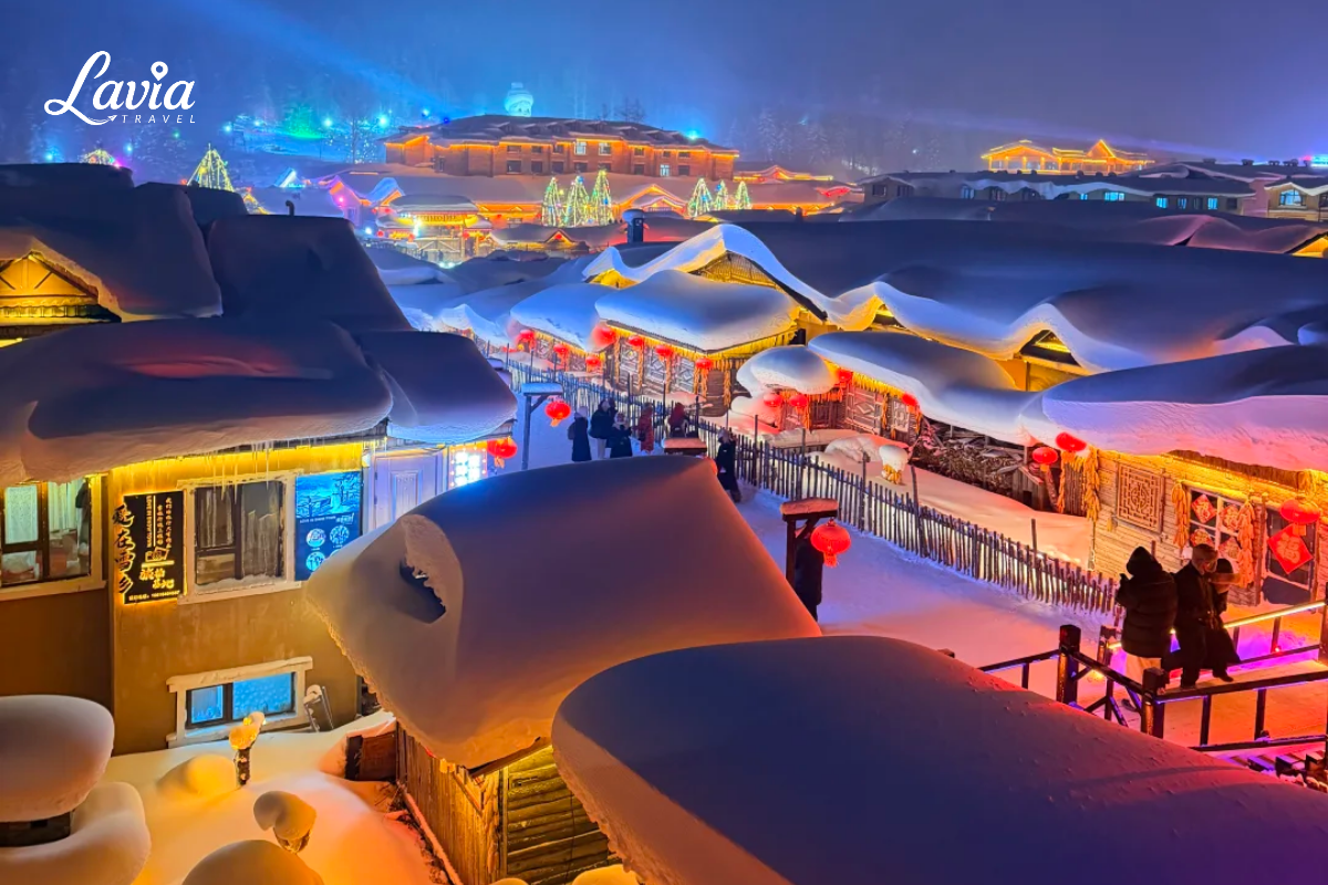 Làng tuyết hương về đêm