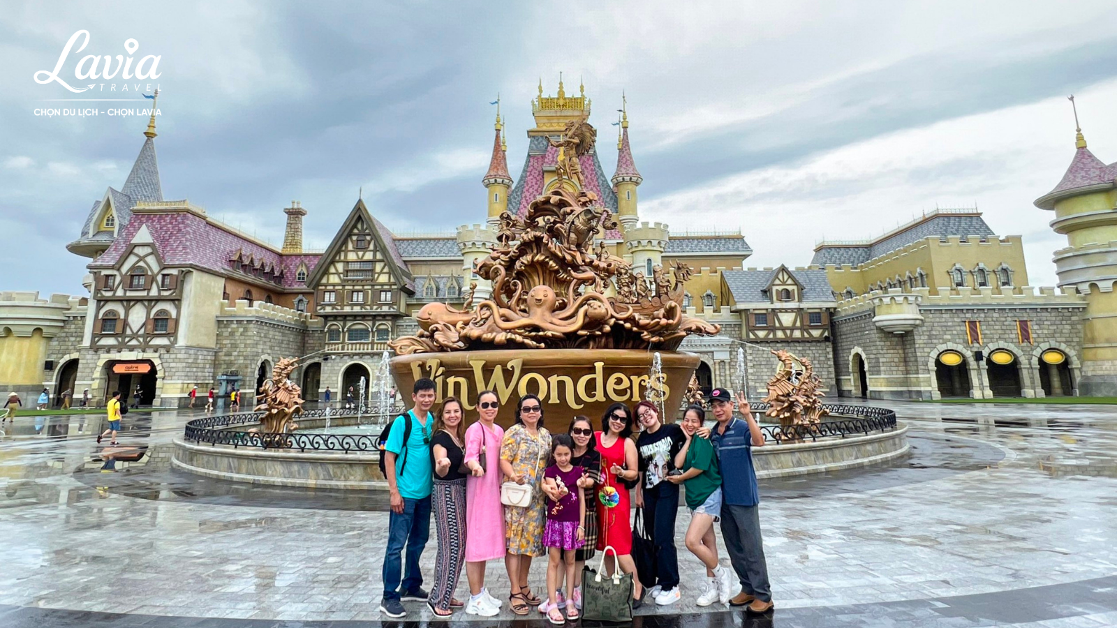 VinWonders Phú Quốc thích hợp cho nhóm bạn trẻ hoặc gia đình muốn dành trọn một ngày cho công viên giải trí.