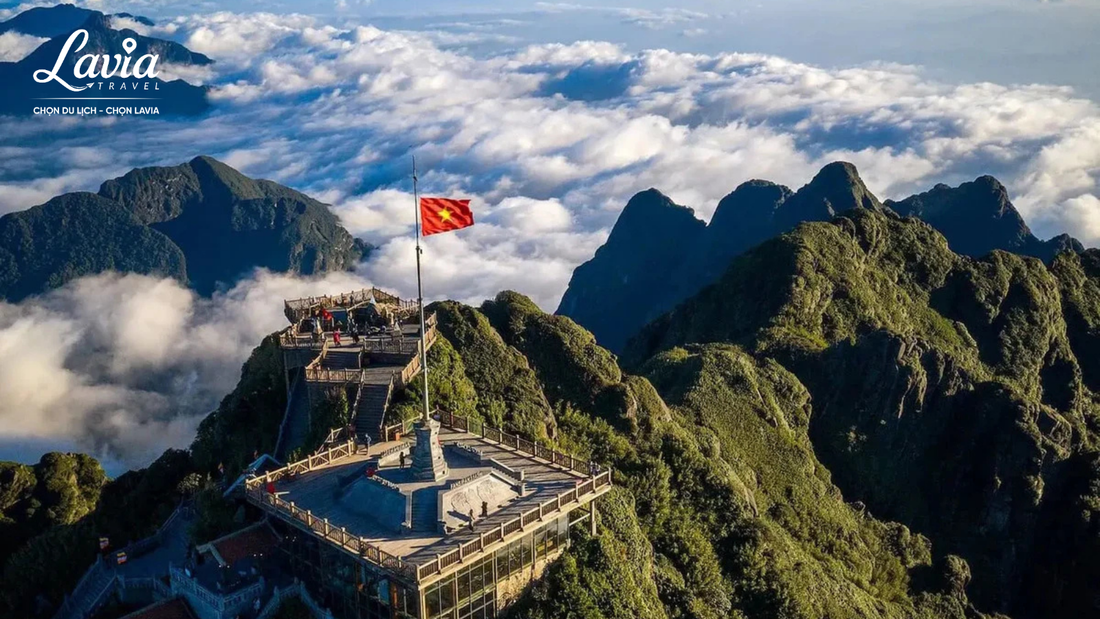 Fansipan săn mây phù hợp với những ai muốn có góc nhìn toàn cảnh