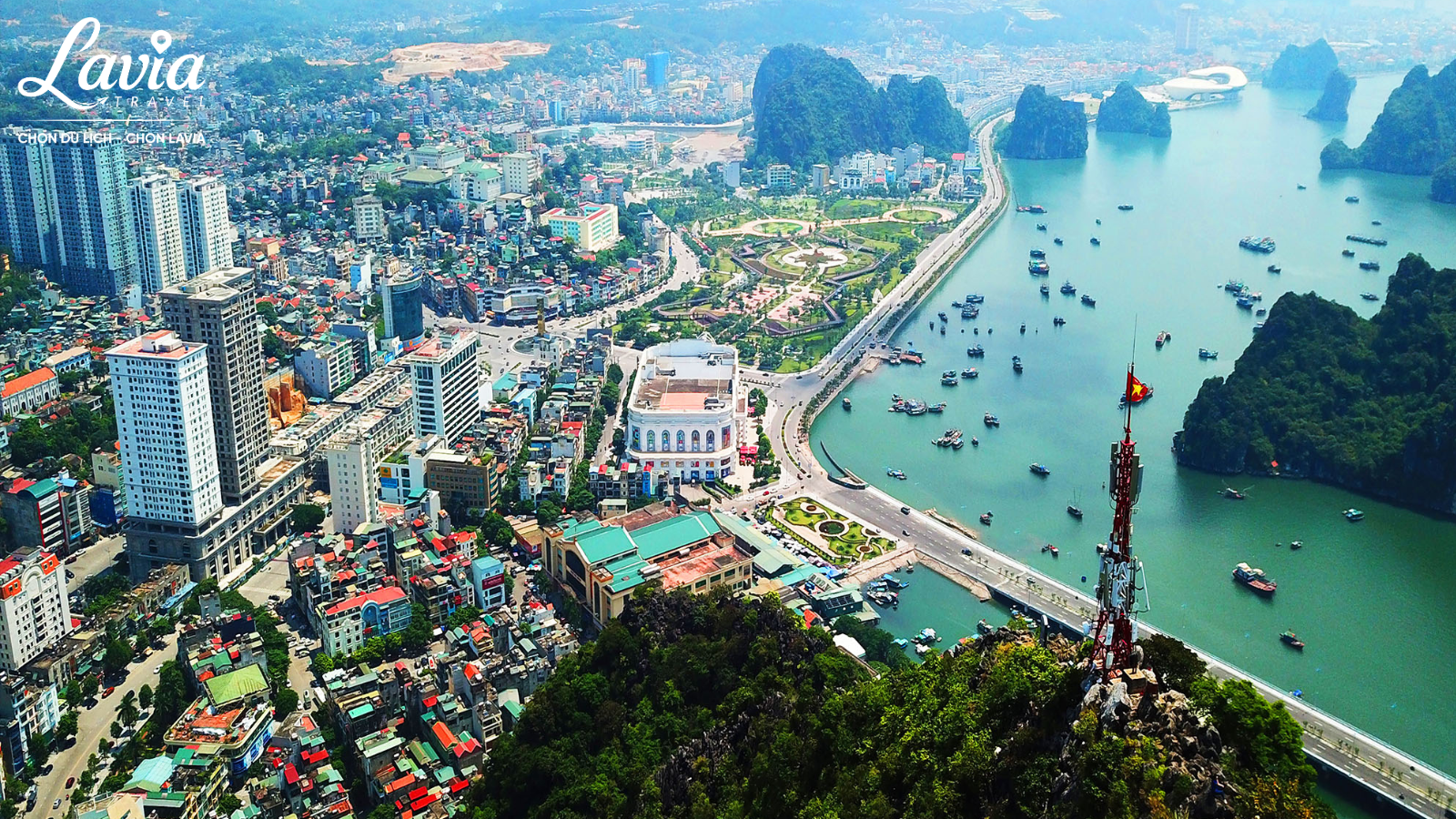 Hạ Long từ trên cao 